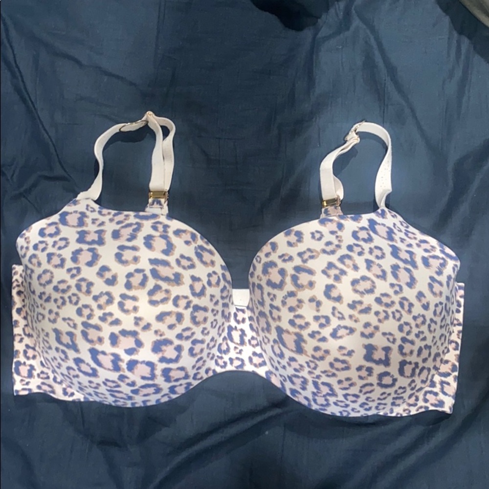 Victoria’s Secret bra.